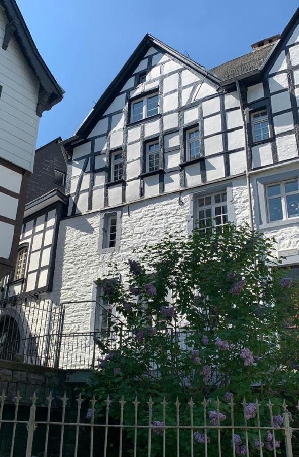 Manoir -1654- Historisch Schlafen In Monschaus Altstadt Exterior photo